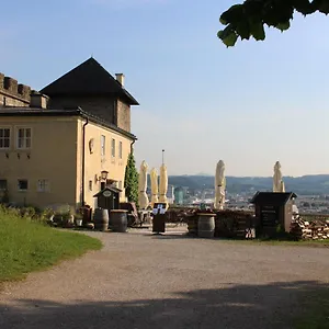 stadtalm-naturfreundehaus.saalbachhinterglemmhotels.com/