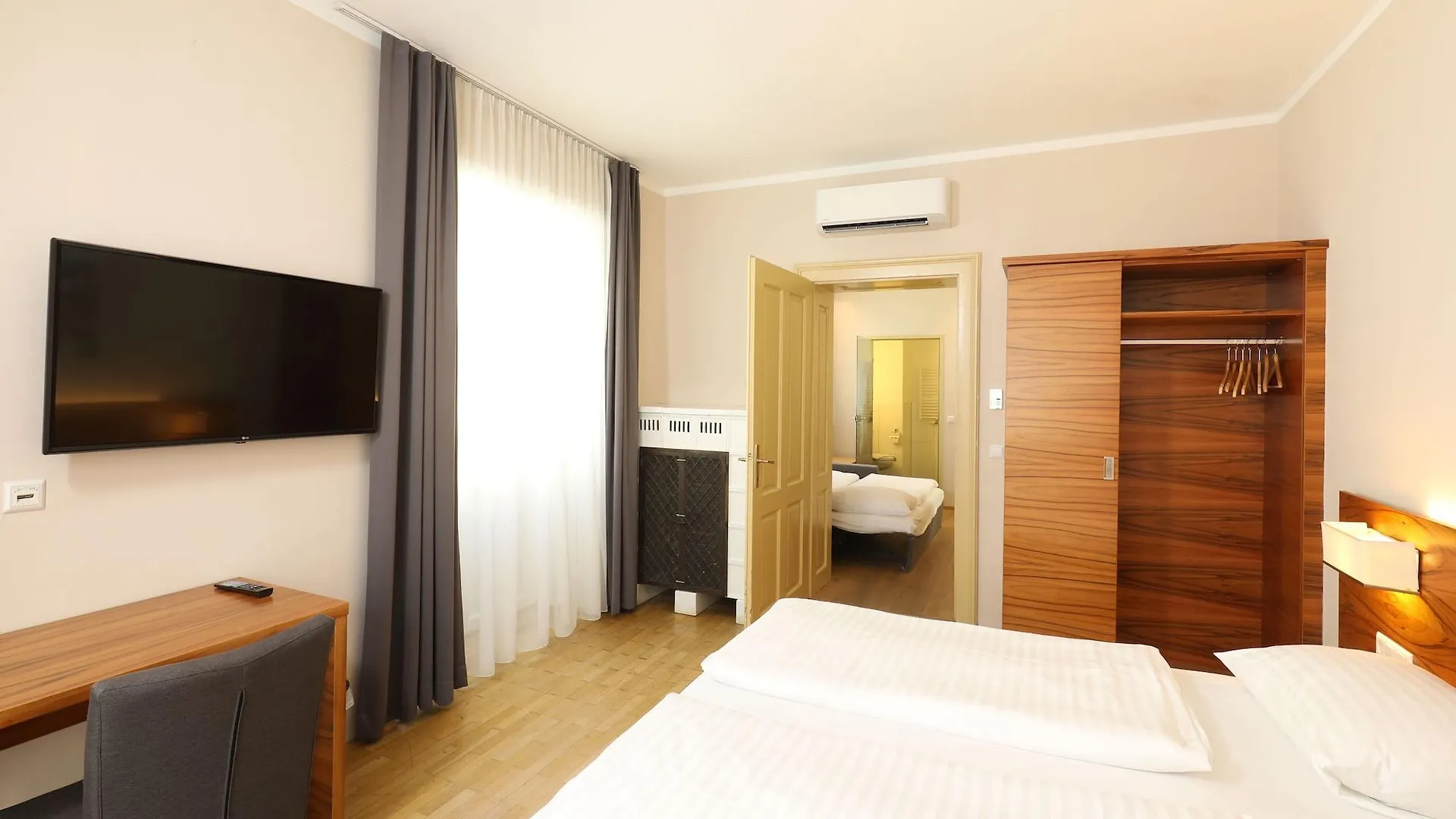 Das Jedermann Boutiquehotel Mit Stadtgarten Solnohrad 3*,  Rakousko