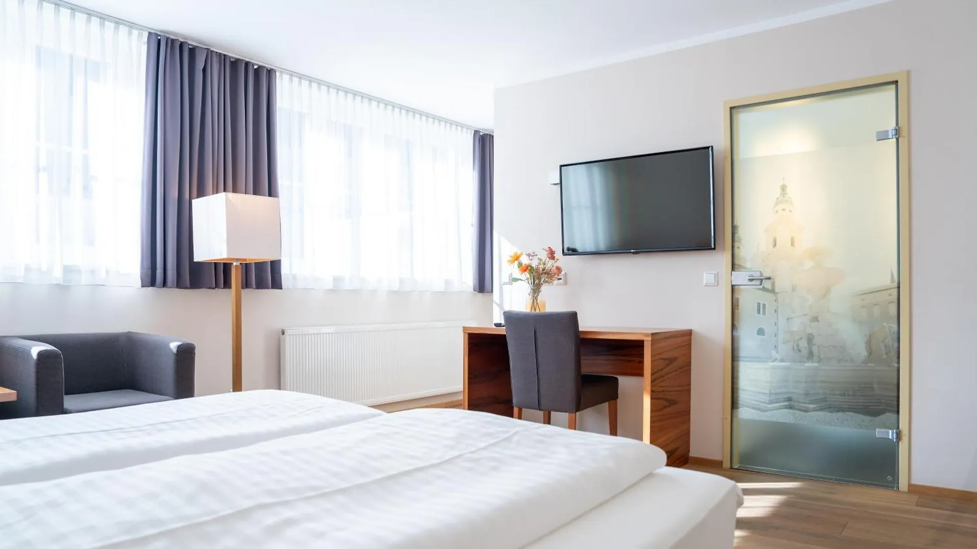 *** Otel Das Jedermann Boutiquehotel Mit Stadtgarten Salzburg Avusturya