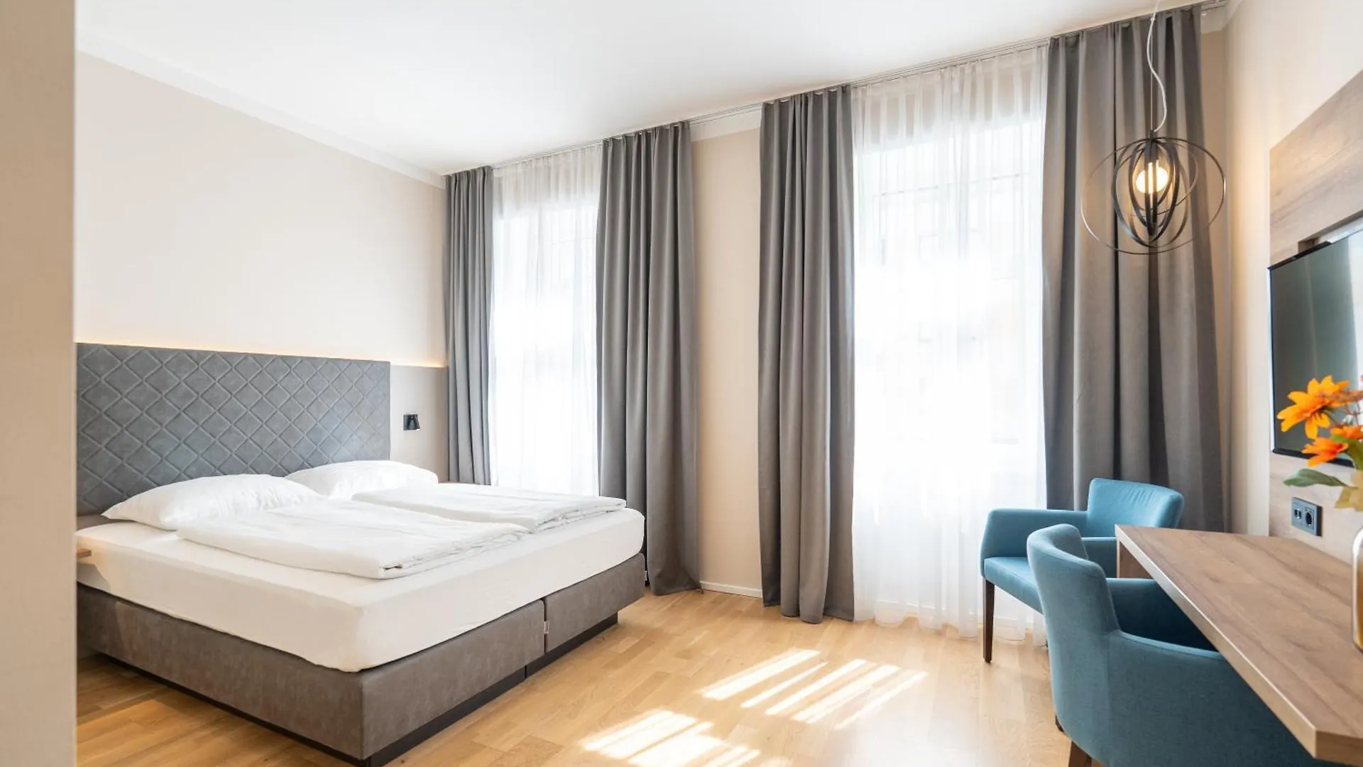 Das Jedermann Boutiquehotel Mit Stadtgarten Salzburg 3*,