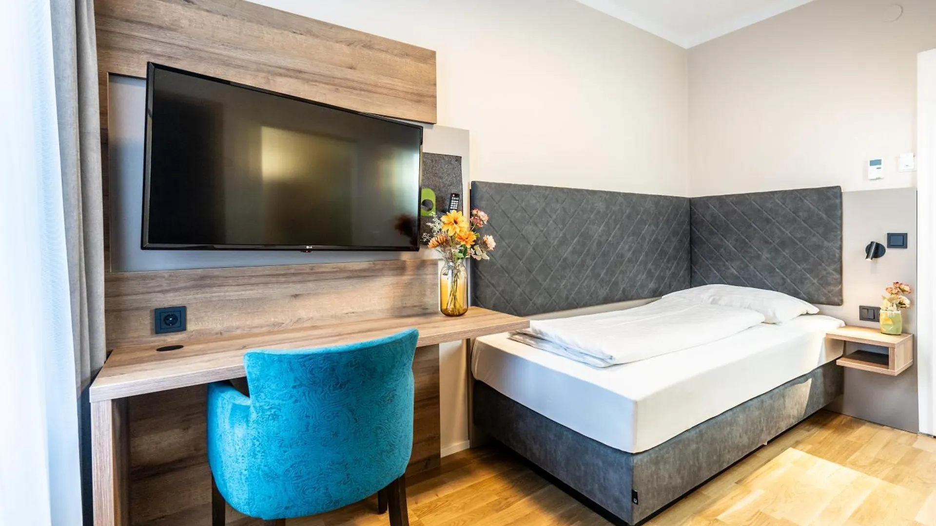 Das Jedermann Boutiquehotel Mit Stadtgarten Salzburg Austria